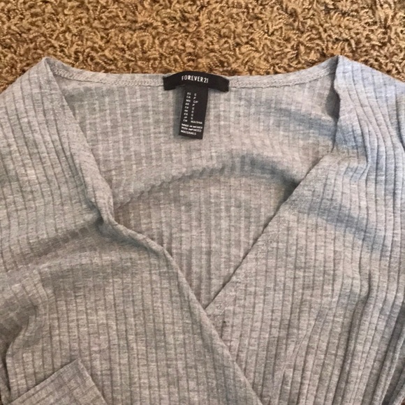 Forever 21 Crop Top Size Small - Picture 3 of 3